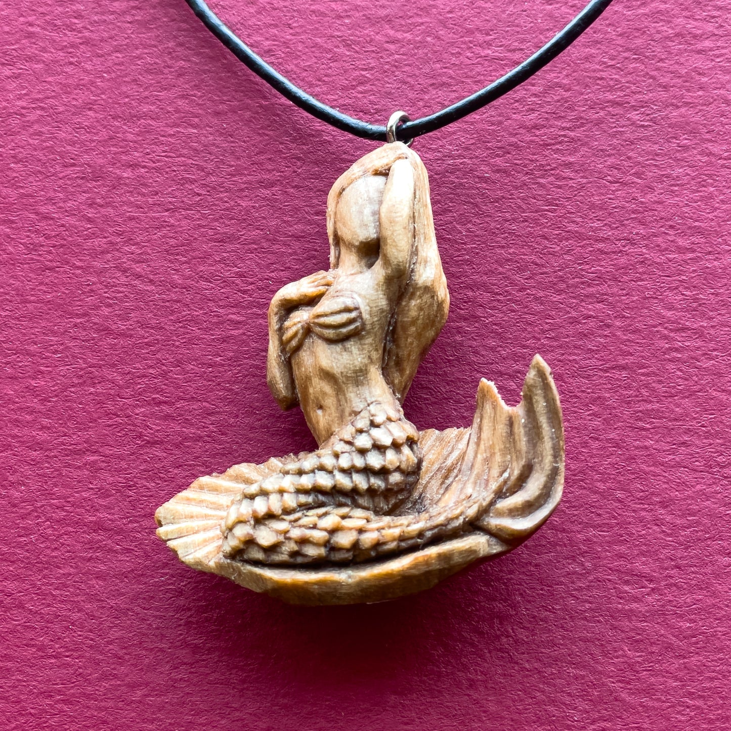 Mermaid Pendant – Shell Reverie