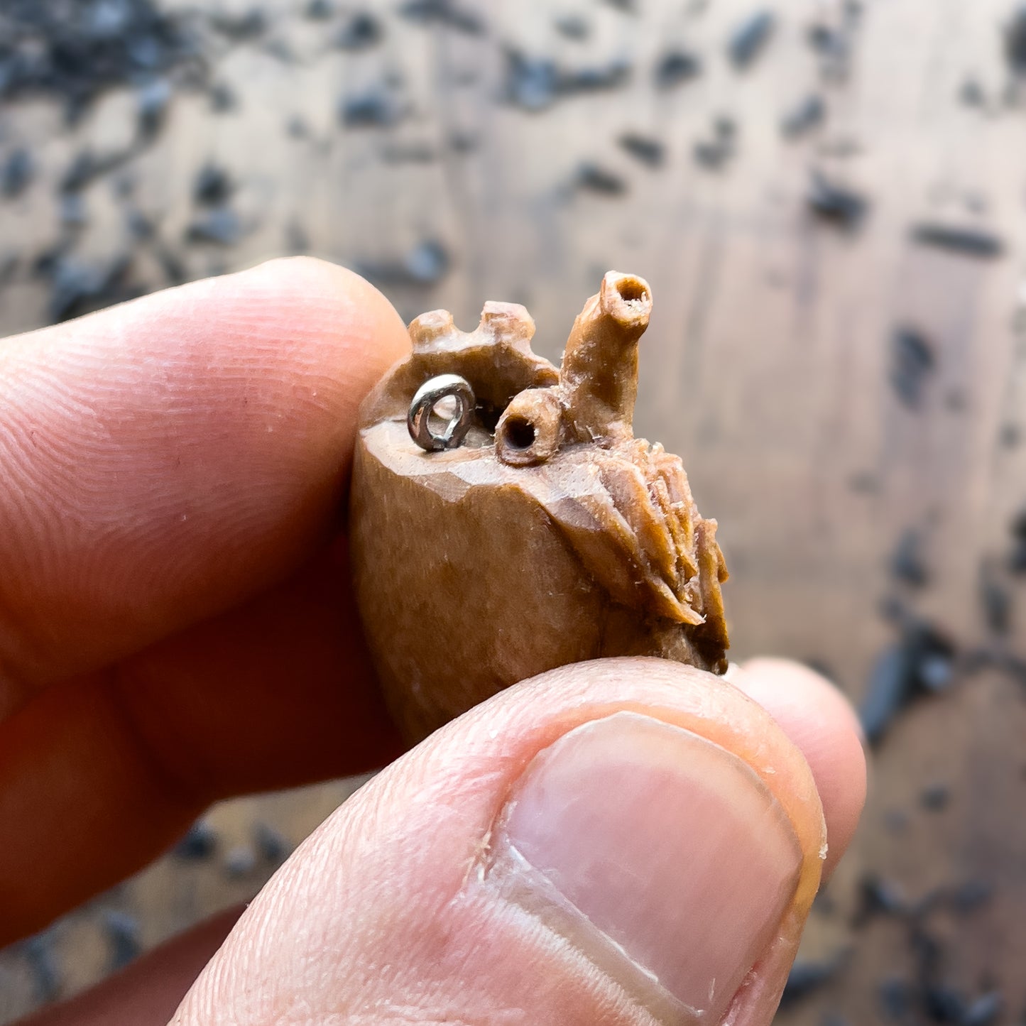 Anatomical Heart With Three Roses Pendant