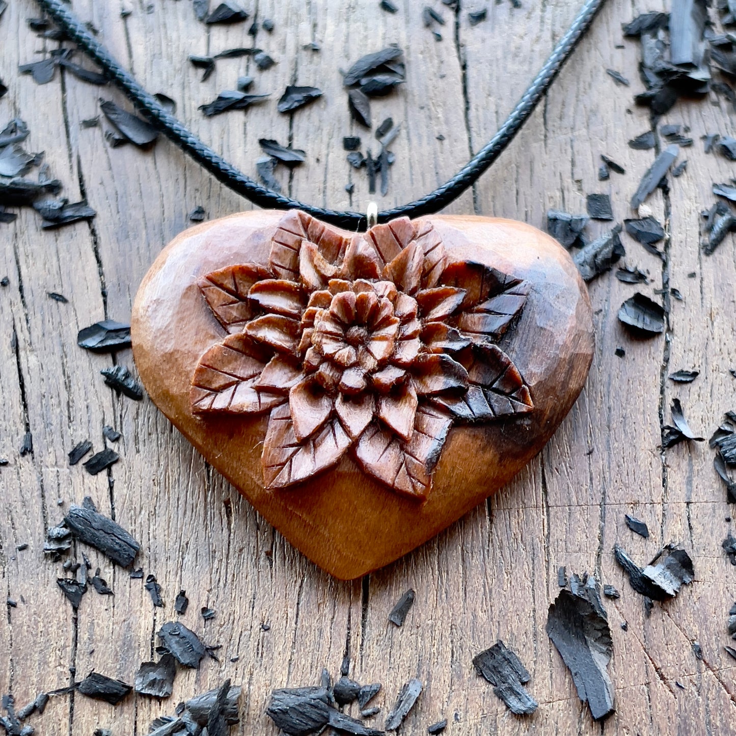 Mandale Flower Heart Pendant