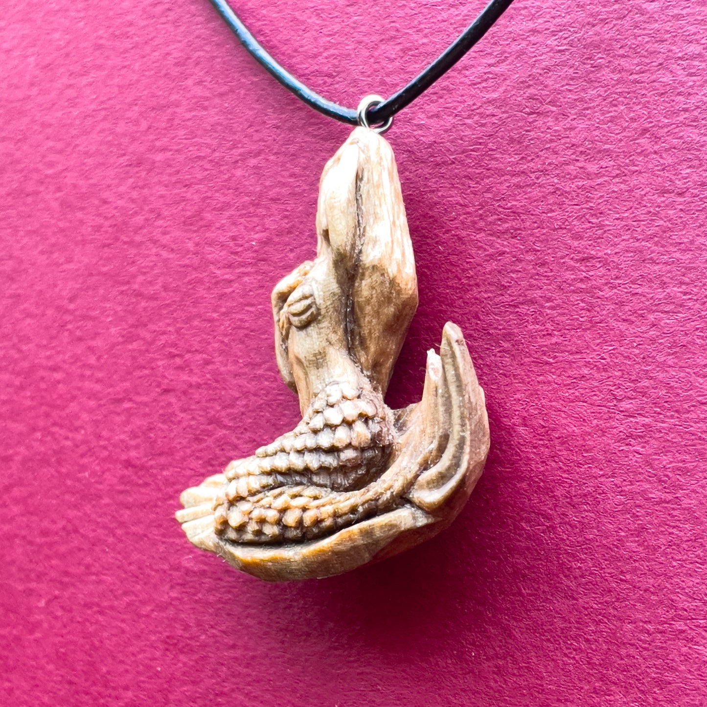 Mermaid Pendant – Shell Reverie