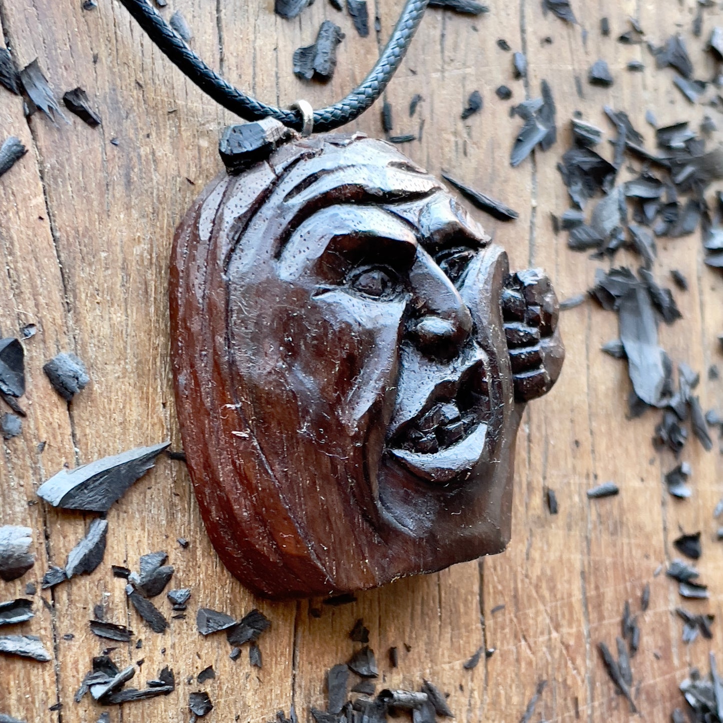 Halloween Pendant – Punch On Face