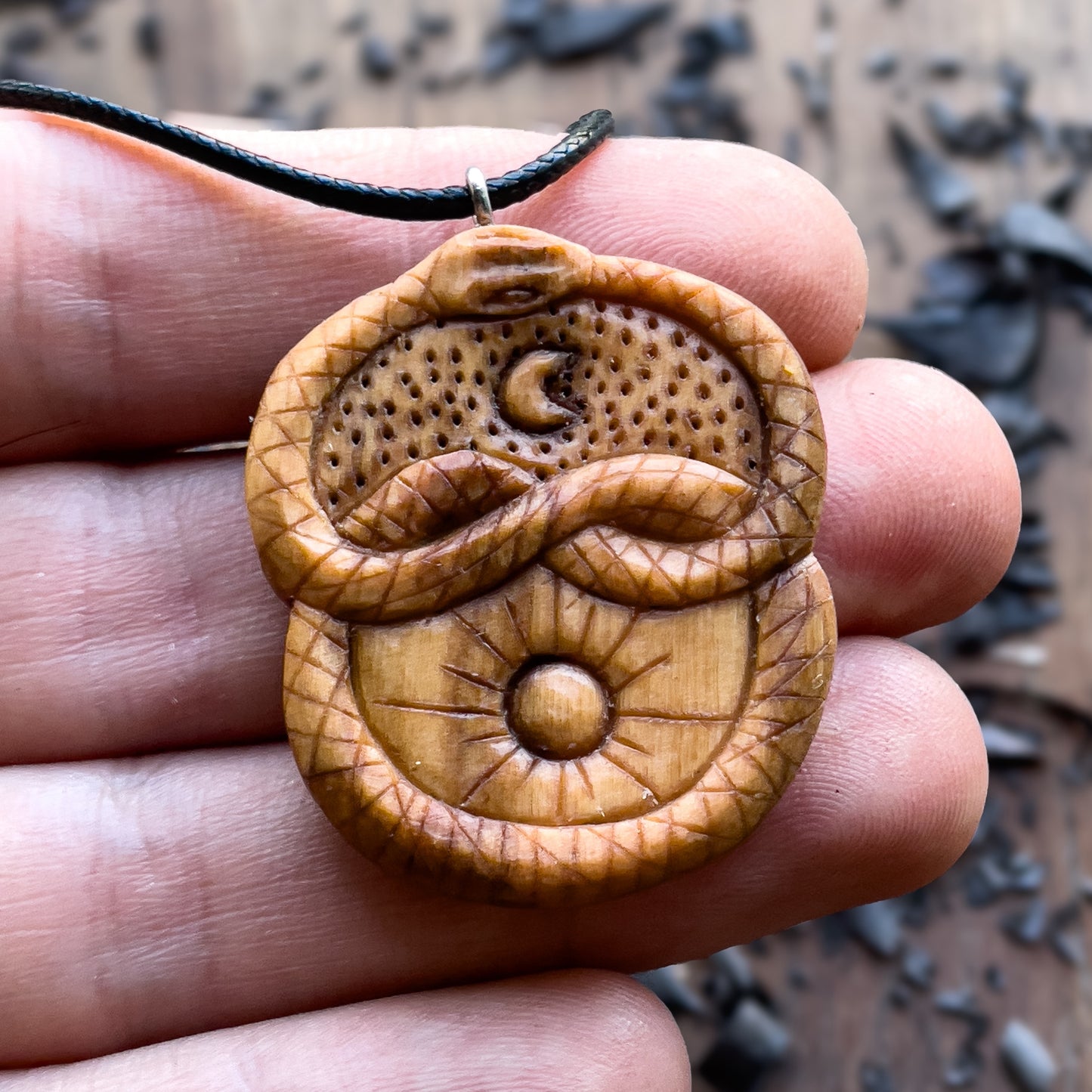 Auryn Uroboro Sun And Moon Pendant