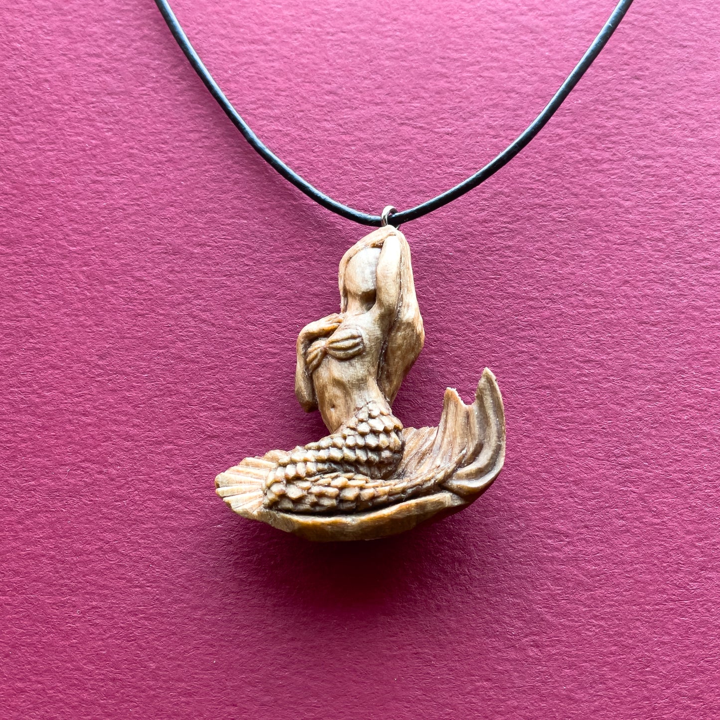 Mermaid Pendant – Shell Reverie