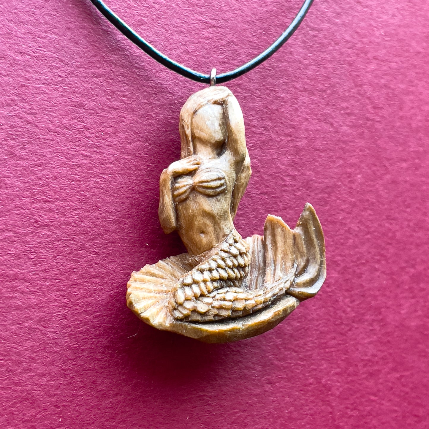 Mermaid Pendant – Shell Reverie