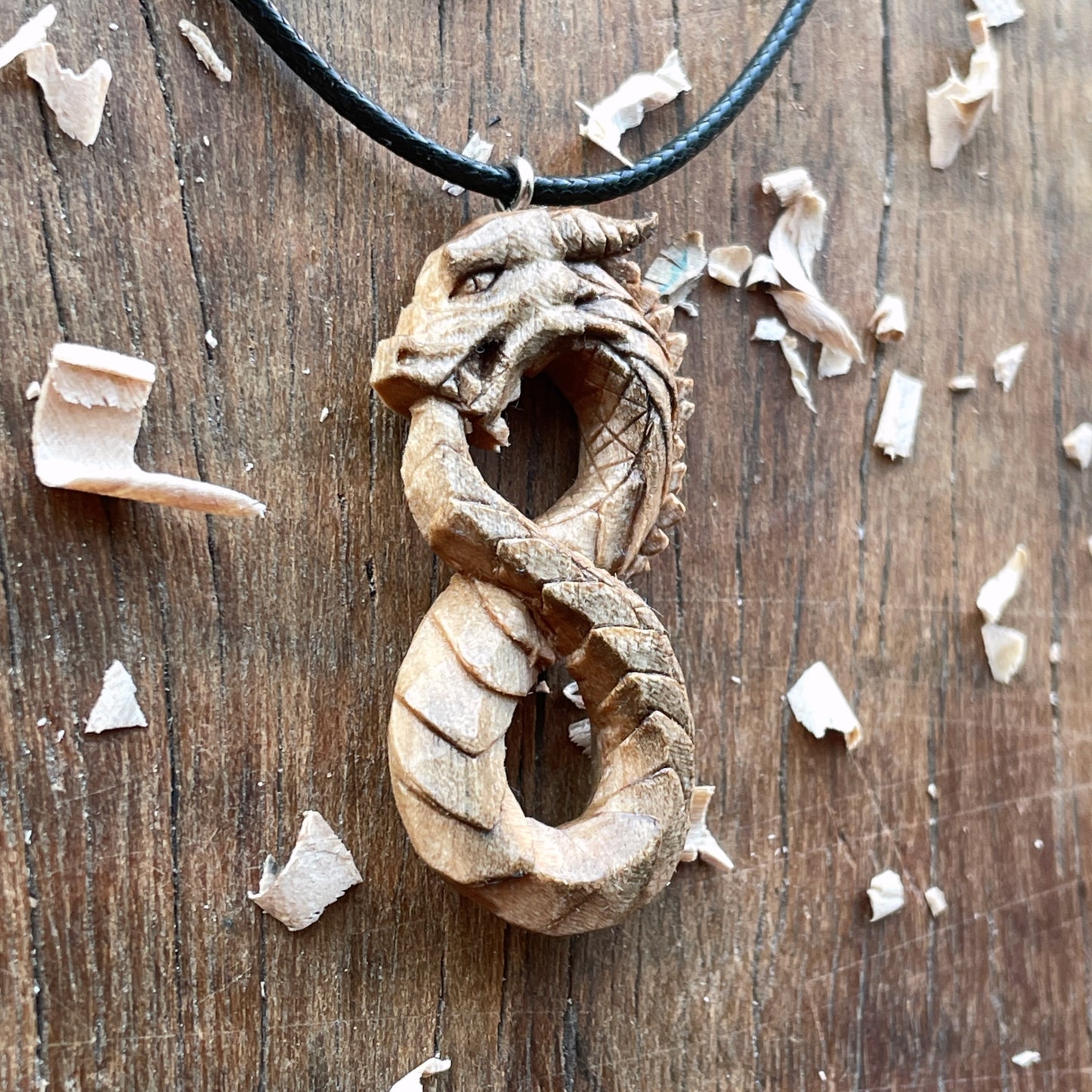 Ciondolo drago Ouroboros