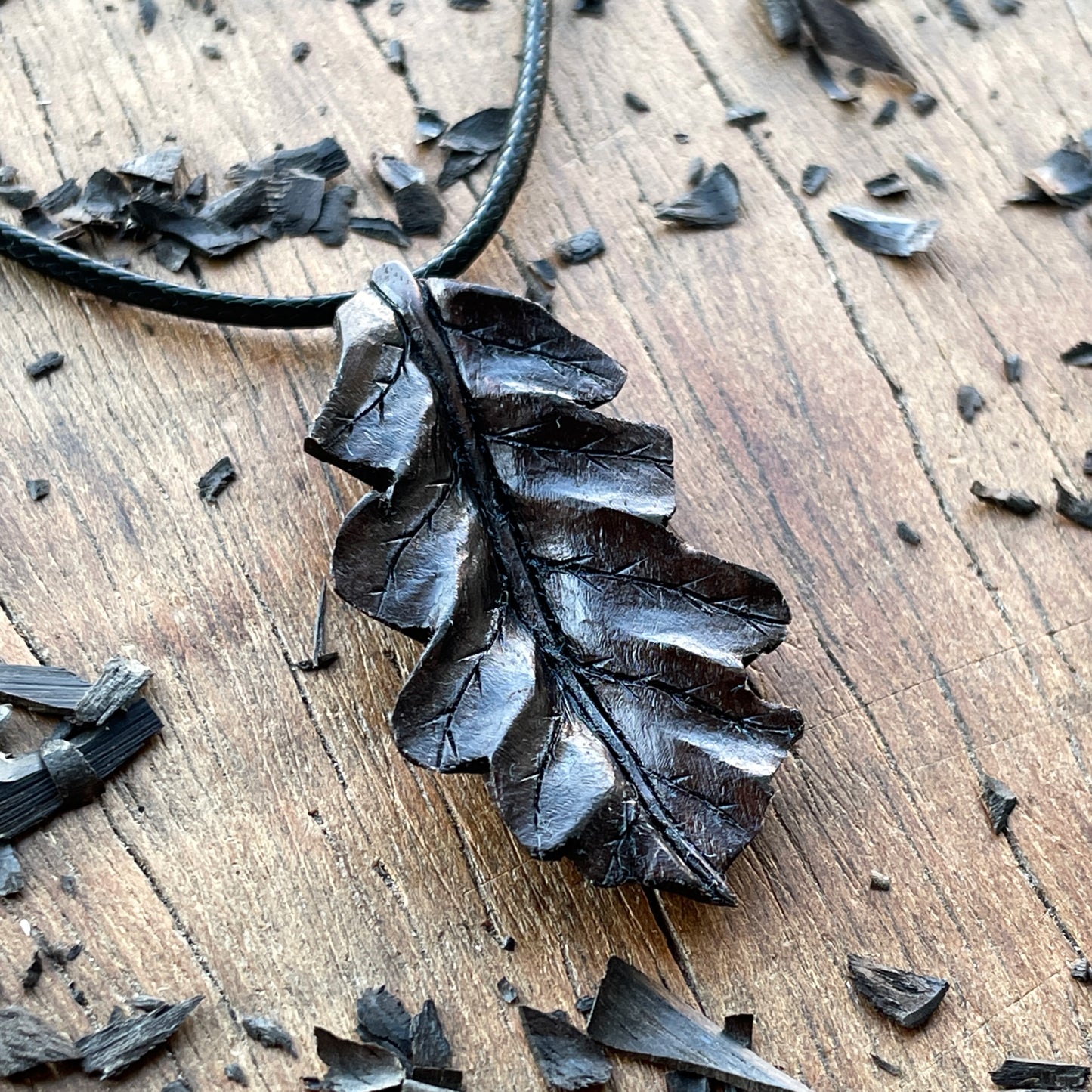 Oak Leaf Pendant - Autumn Whisper
