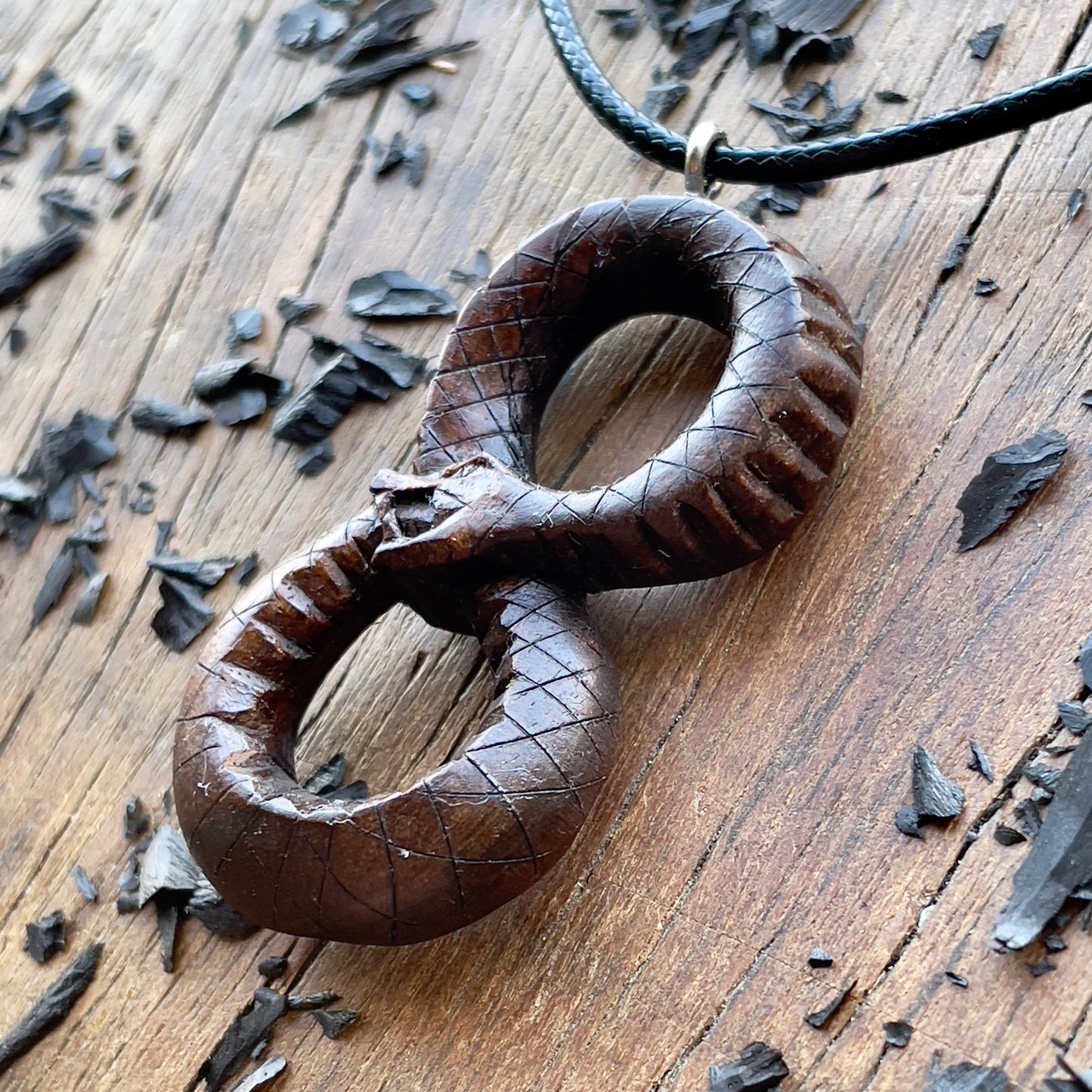 Serpent Ouroboros Pendant – Infinity Loop