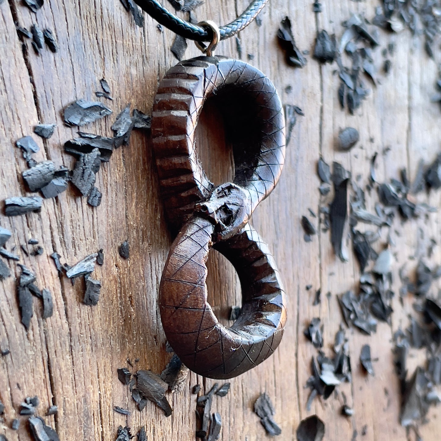 Serpent Ouroboros Pendant – Infinity Loop