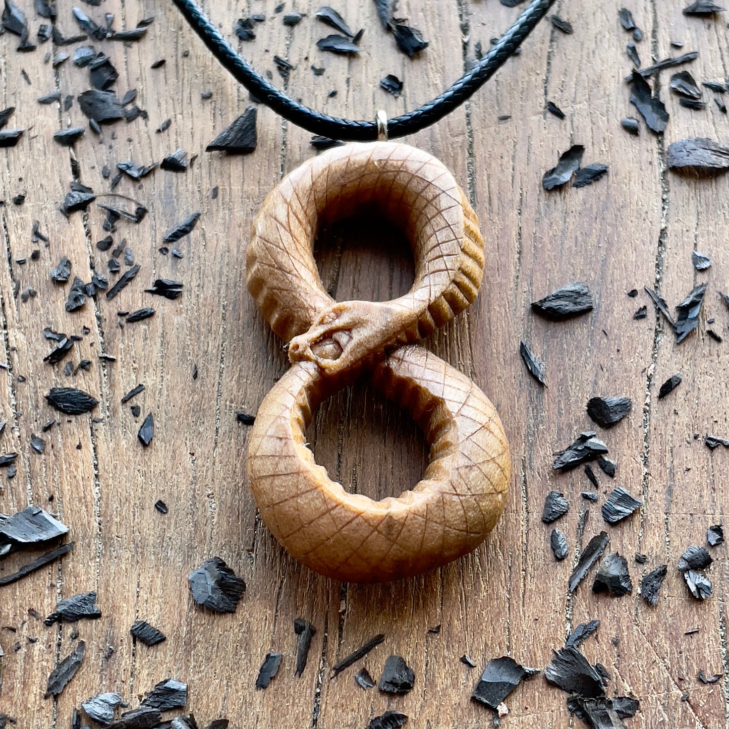 Serpent Ouroboros Pendant – Infinity Loop
