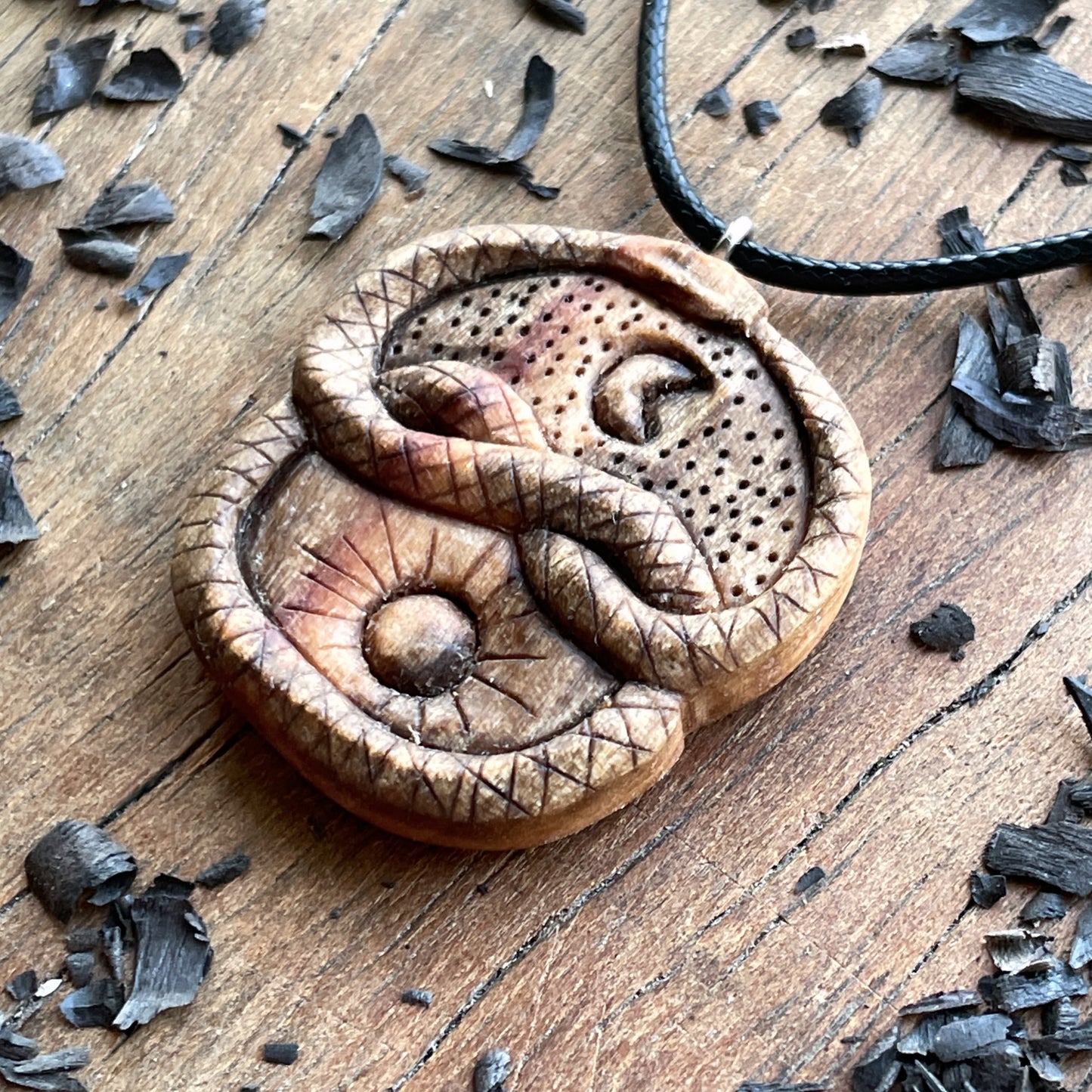 Auryn Uroboro Sun And Moon Pendant
