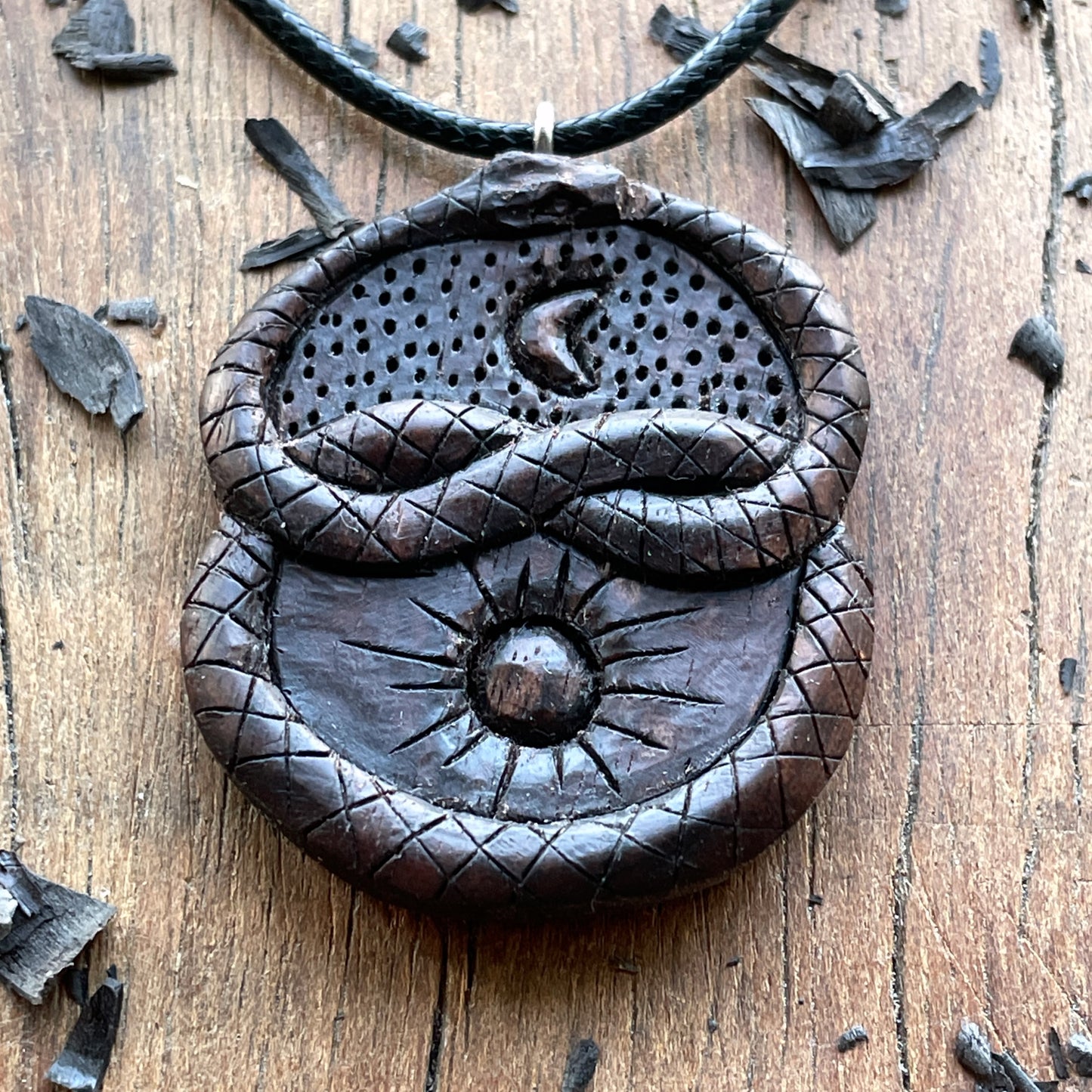 Auryn Uroboro Sun And Moon Pendant
