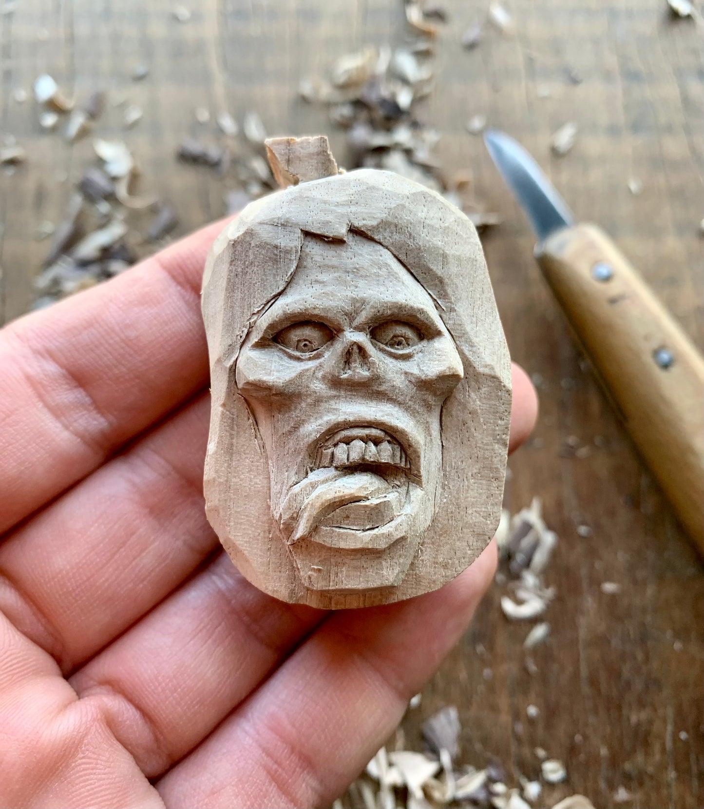 Halloween Pumpkin Pendant – Female Zombie Face