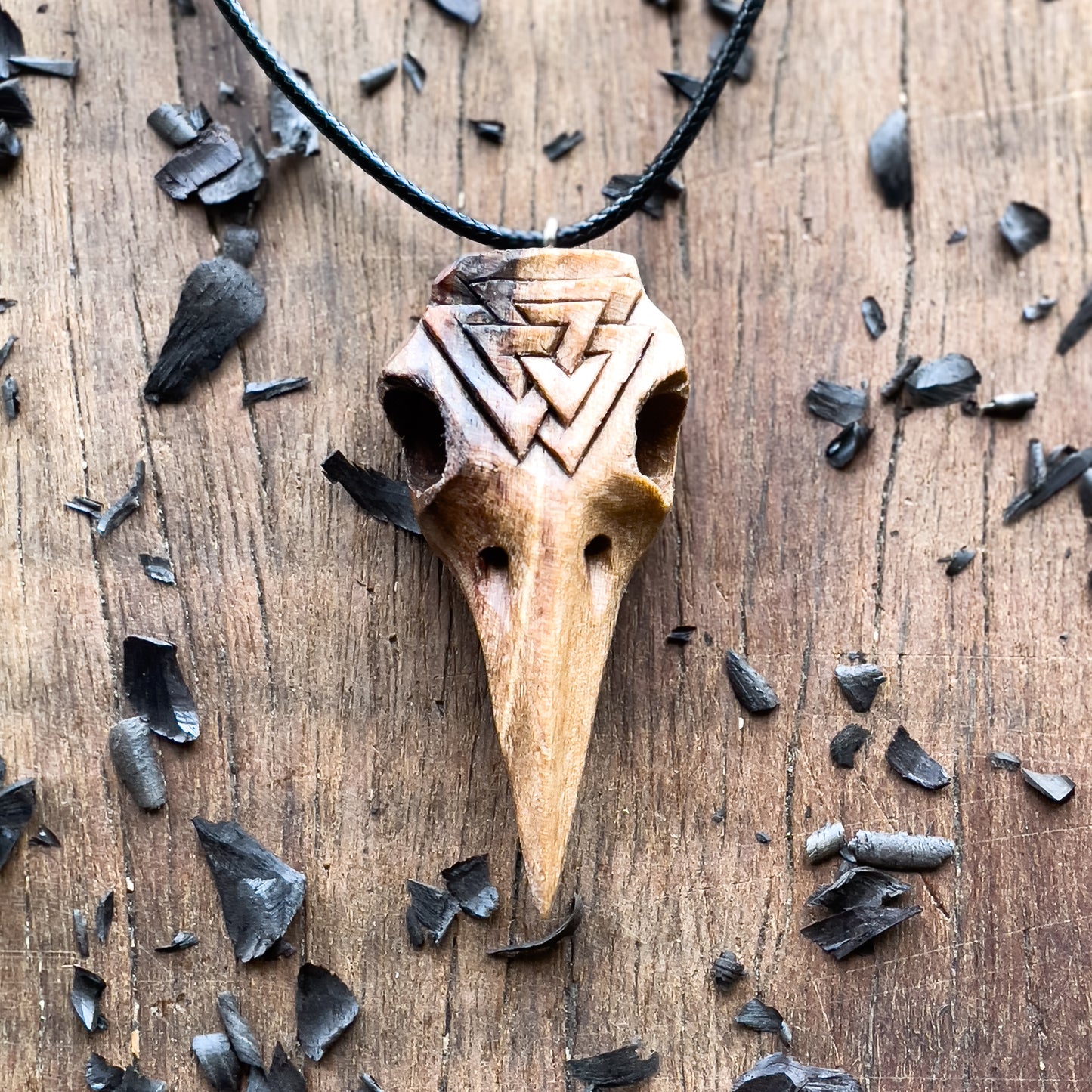 Raven Skull Pendant – Valknut Edition