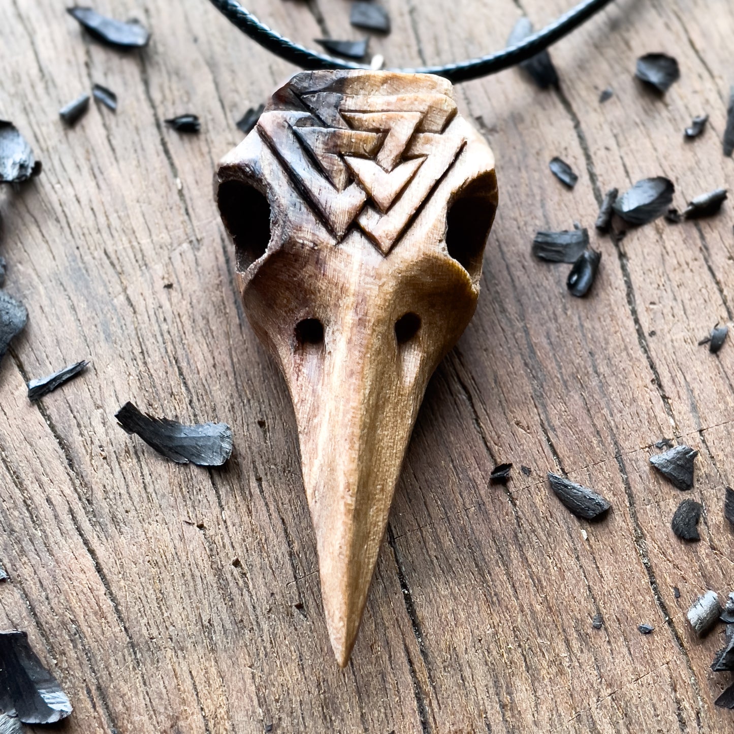 Raven Skull Pendant – Valknut Edition