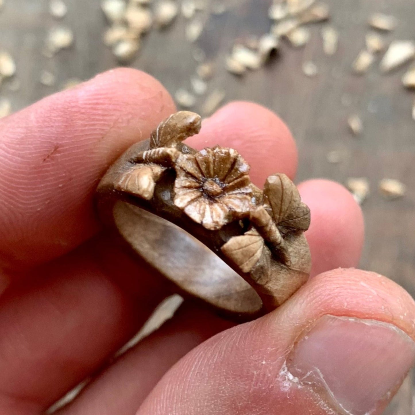 Butterflies on Flower Ring