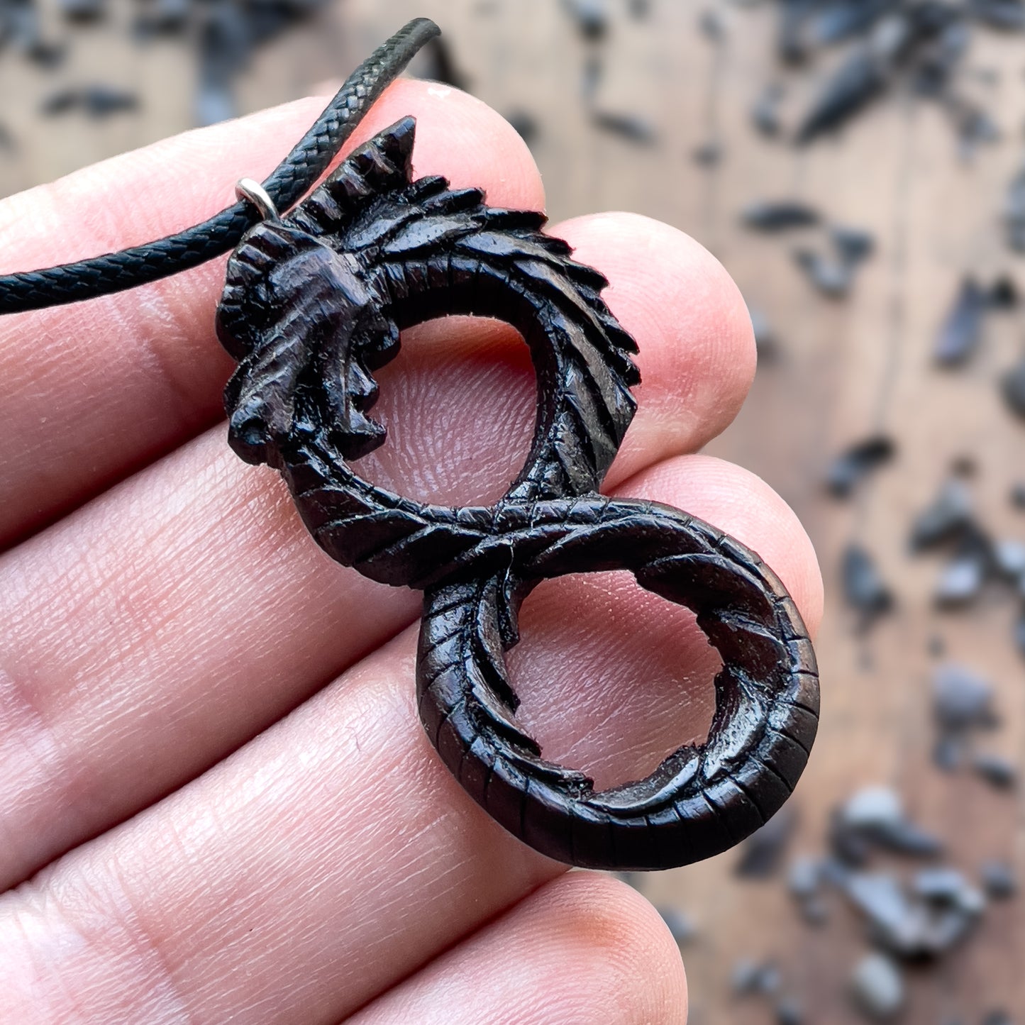 Ciondolo drago Ouroboros