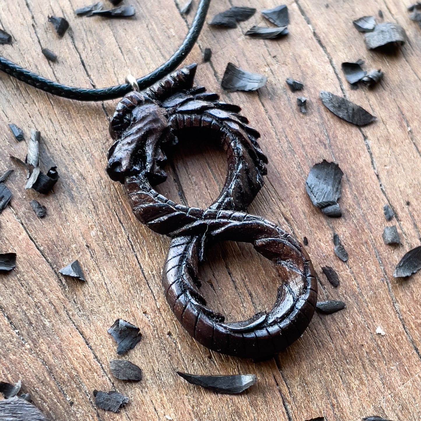 Ciondolo drago Ouroboros