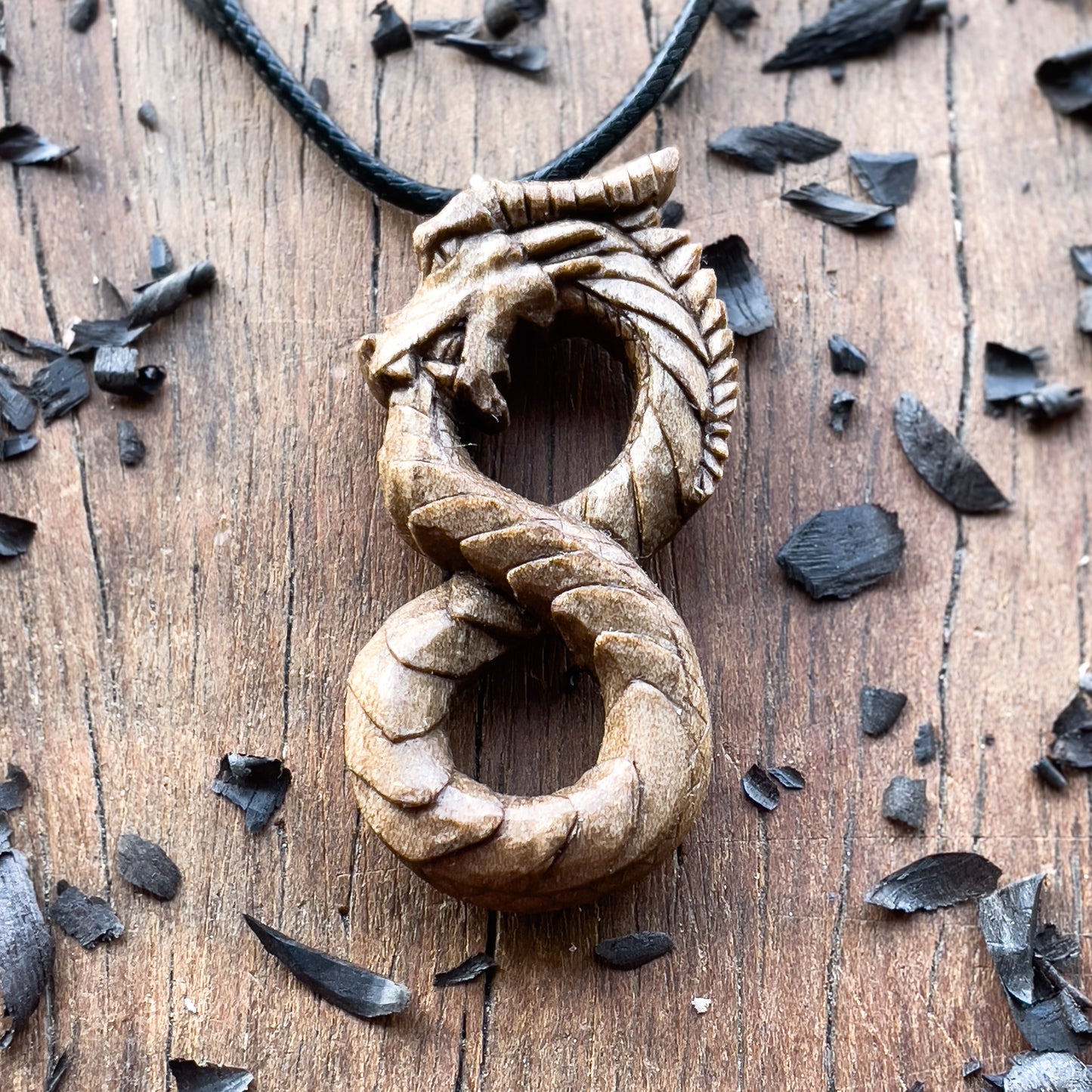 Ciondolo drago Ouroboros