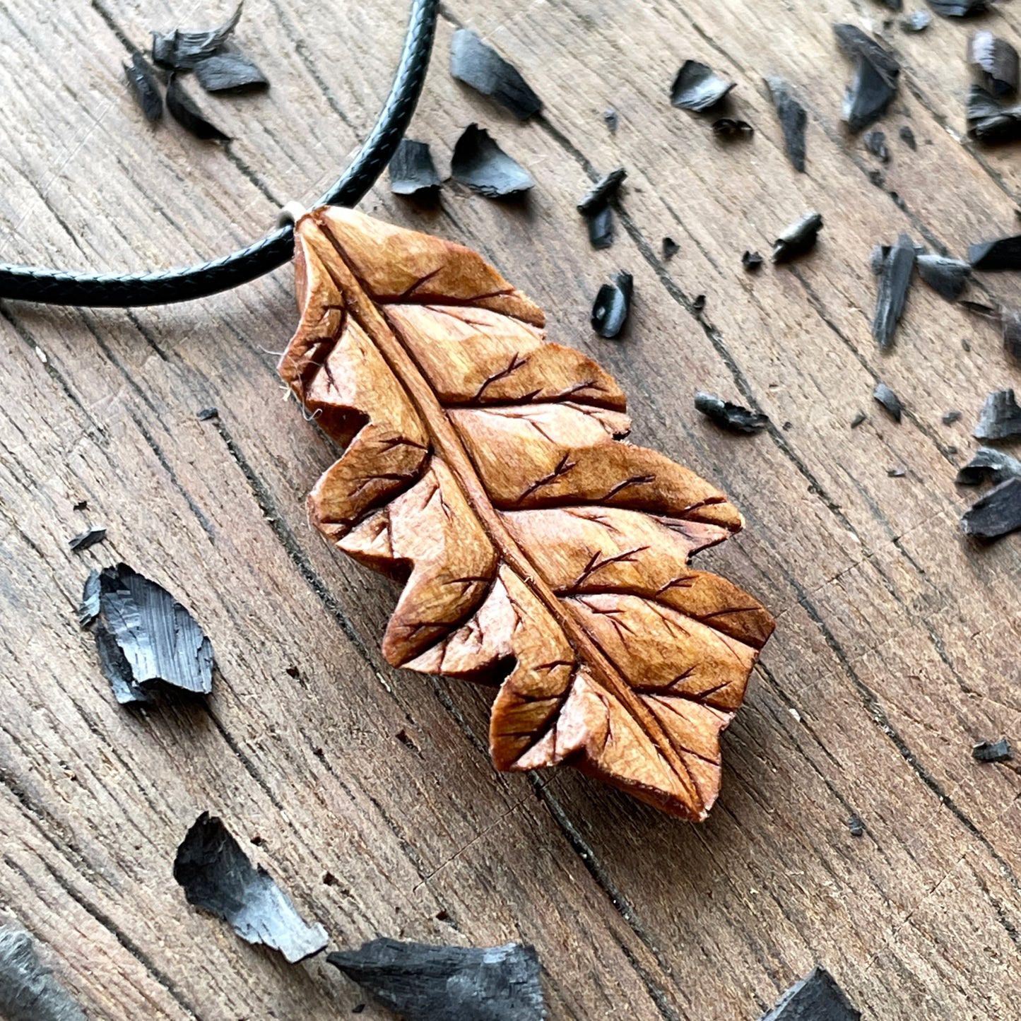Oak Leaf Pendant - Autumn Whisper