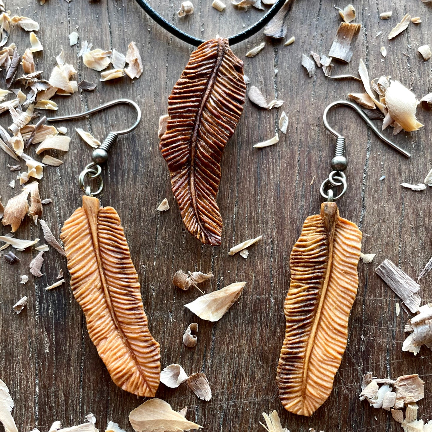 Set Of Feather Pendant And Earrings