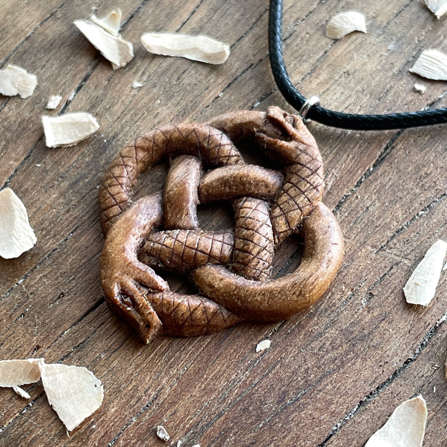 Double Ouroboros Pendant – Celtic Knot