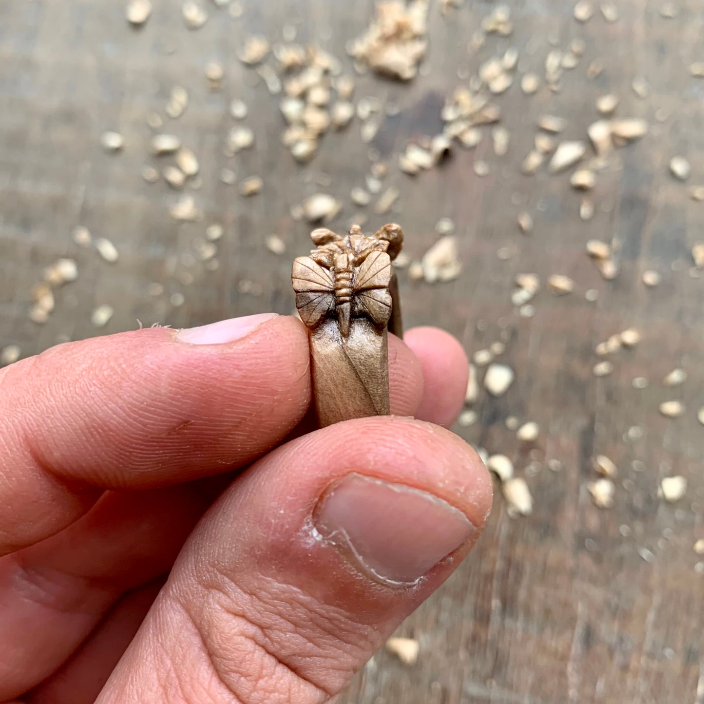 Butterflies on Flower Ring