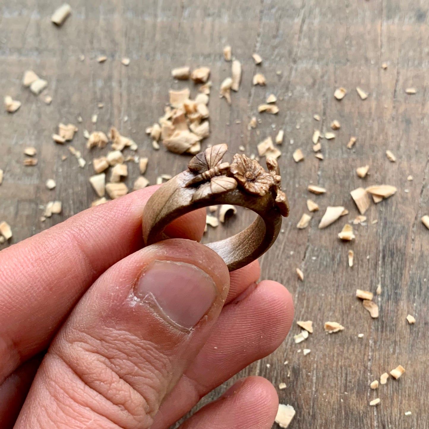 Butterflies on Flower Ring