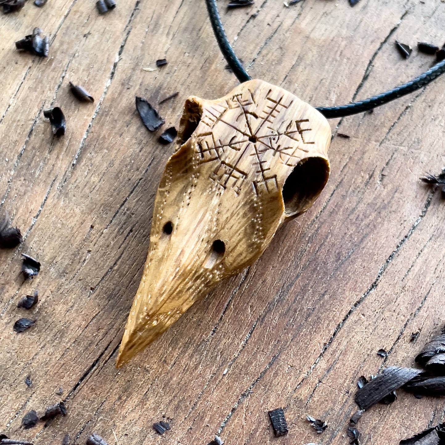 Raven Skull “Vegvísir” Pendant
