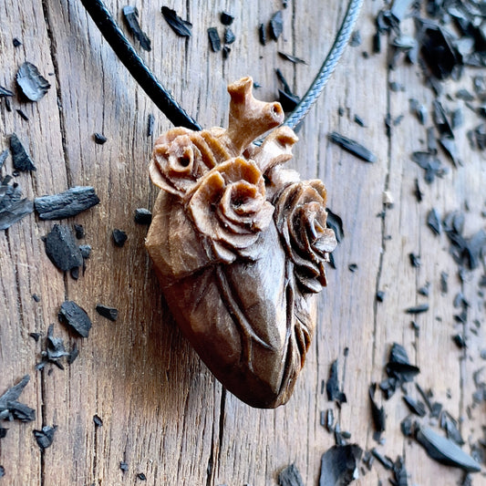 Anatomical Heart With Three Roses Pendant
