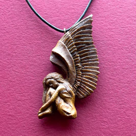 Angel Pendant – Quiet Grace