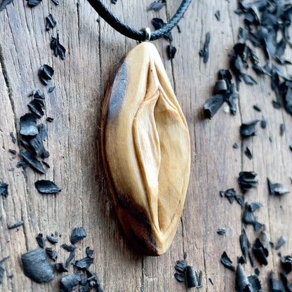 Vulva in Olive Wood