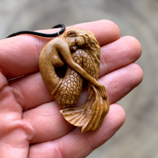 Siren Pendant