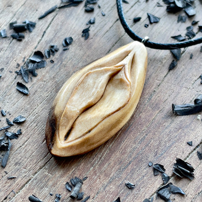 Vulva in Olive Wood