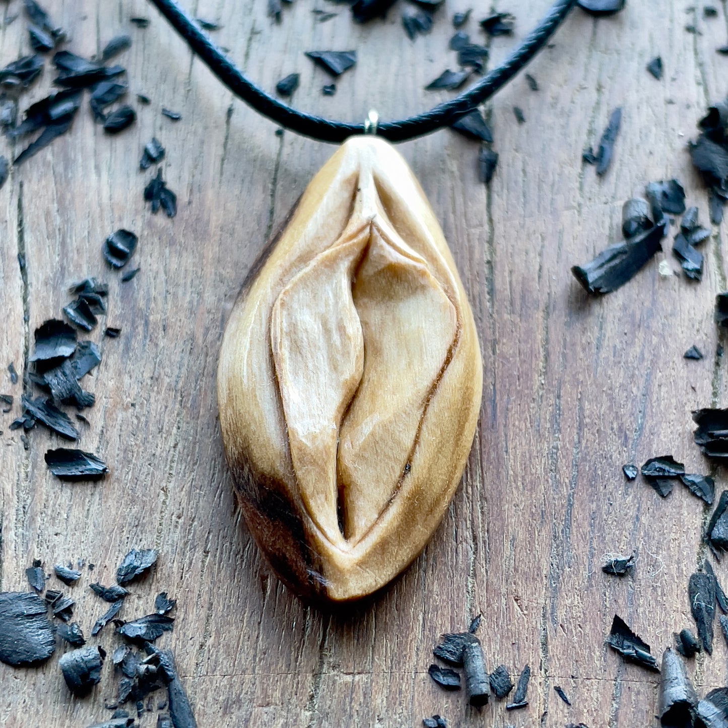 Vulva in Olive Wood