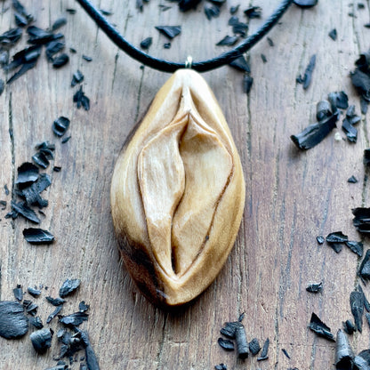Vulva in Olive Wood