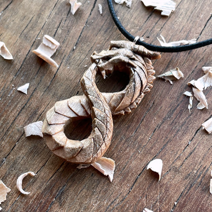 Ciondolo drago Ouroboros