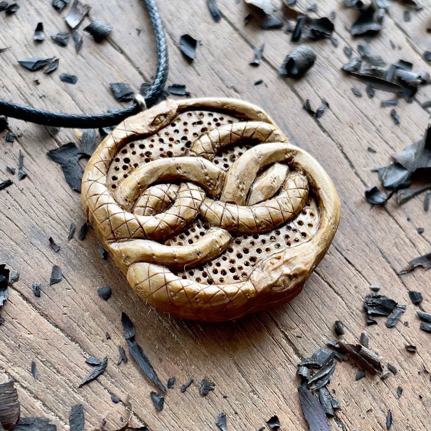 Auryn Ouroboros Pendant Style 1