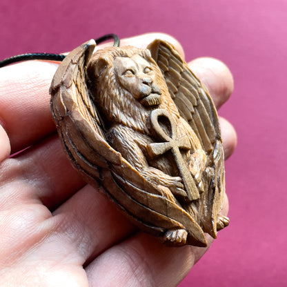 Ciondolo Leone con Ali e Ankh