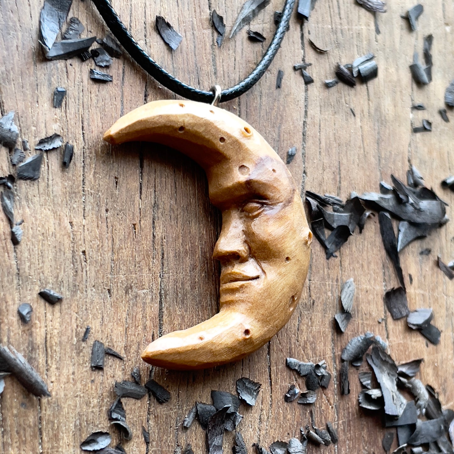 Pendente in legno d'ulivo Mood Face