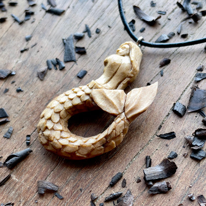 Mermaid Pendant – Silent Turning