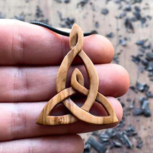 Motherhood Knot Pendant – A Symbol of Eternal Bond