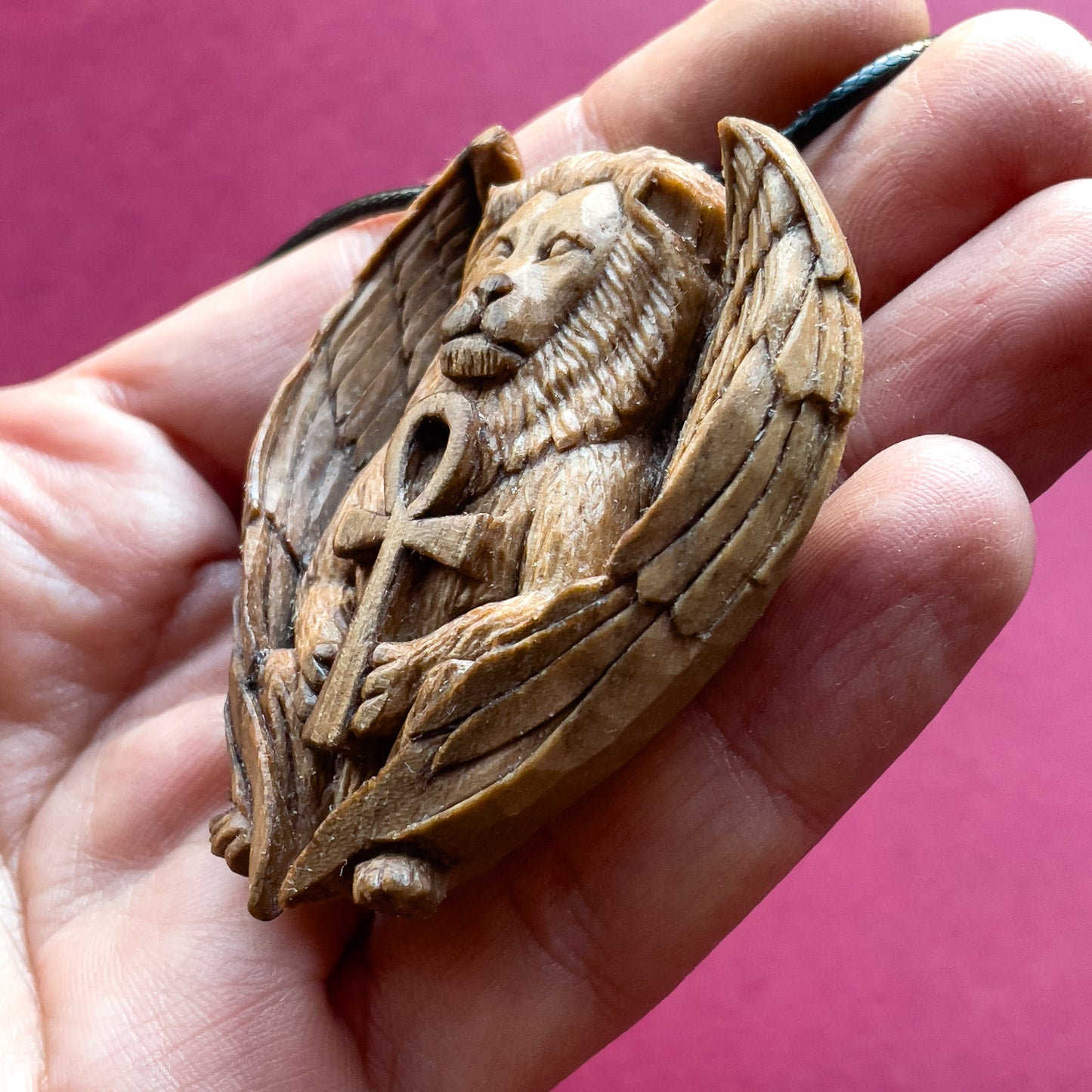 Ciondolo Leone con Ali e Ankh