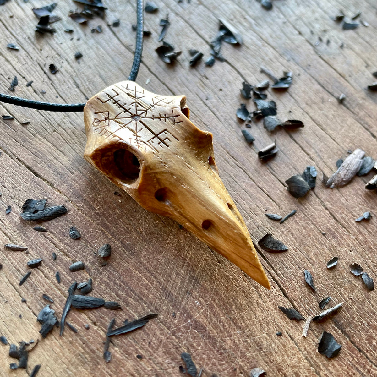 Raven Skull “Vegvísir” Pendant