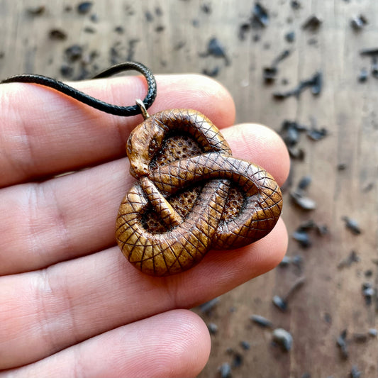 Ciondolo serpente celtico Uroboro