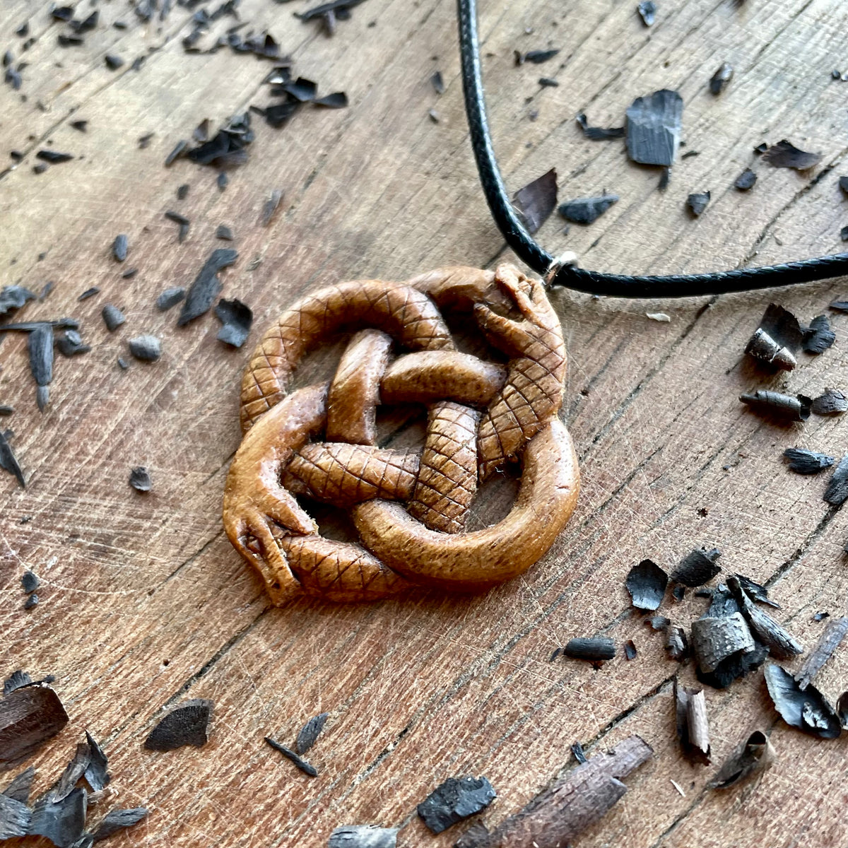 Double Ouroboros Pendant – Celtic Knot