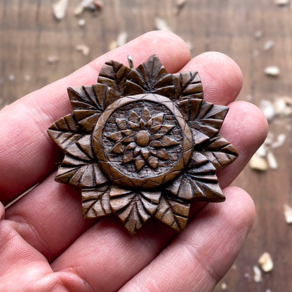 Mandala Pendant – Inner Bloom