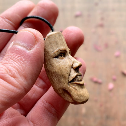 Smiling Face Expression Pendant