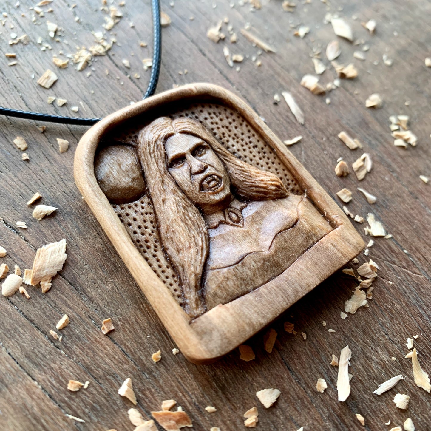 Vampire Female Pendant