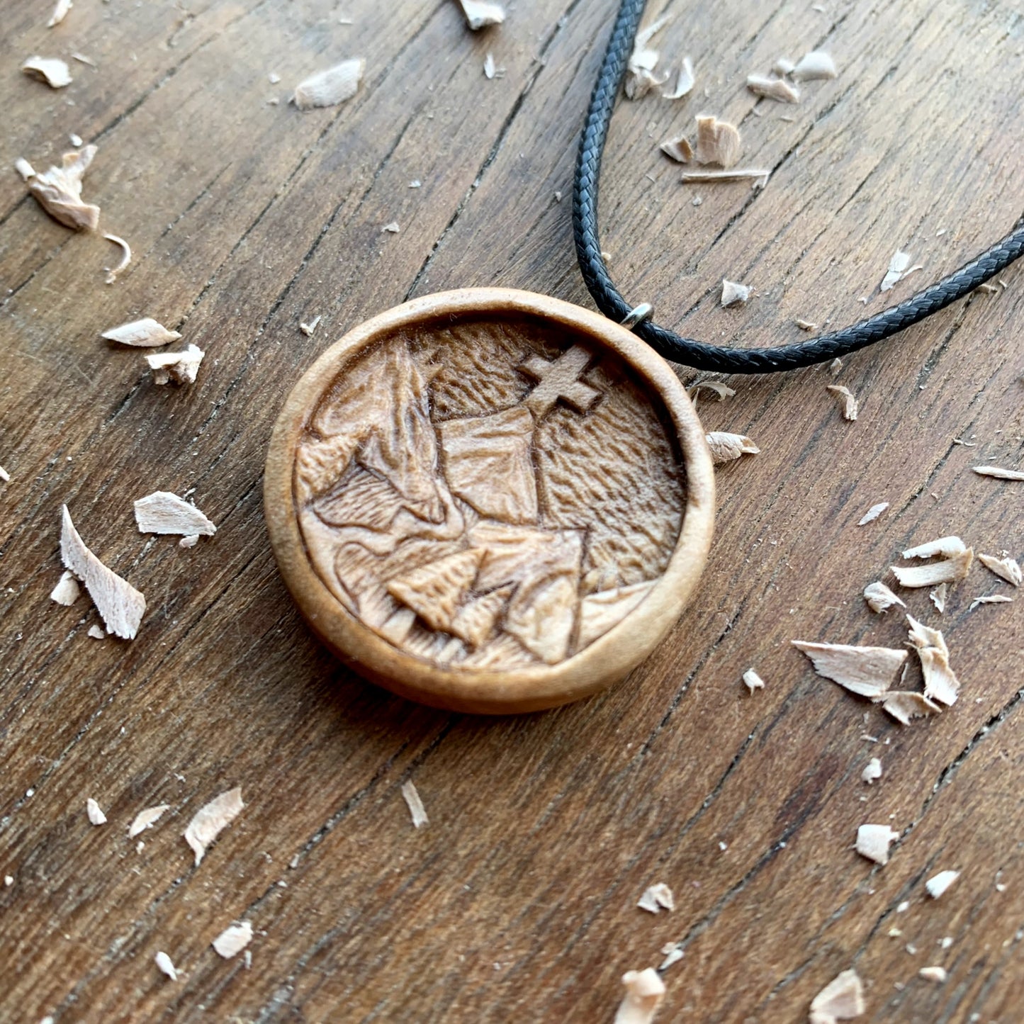 Low relief landscape Pendant