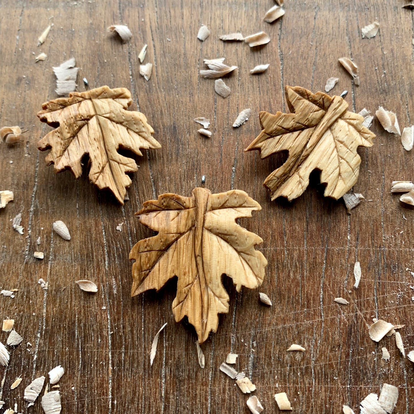 Maple's Leaf Oak Wood Pendant